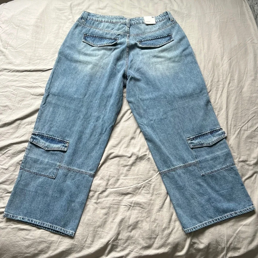 FOREVER 21+ Cargo Jeans Size 16 Light Wash Distressed Baggy Wide Leg Premium NWT